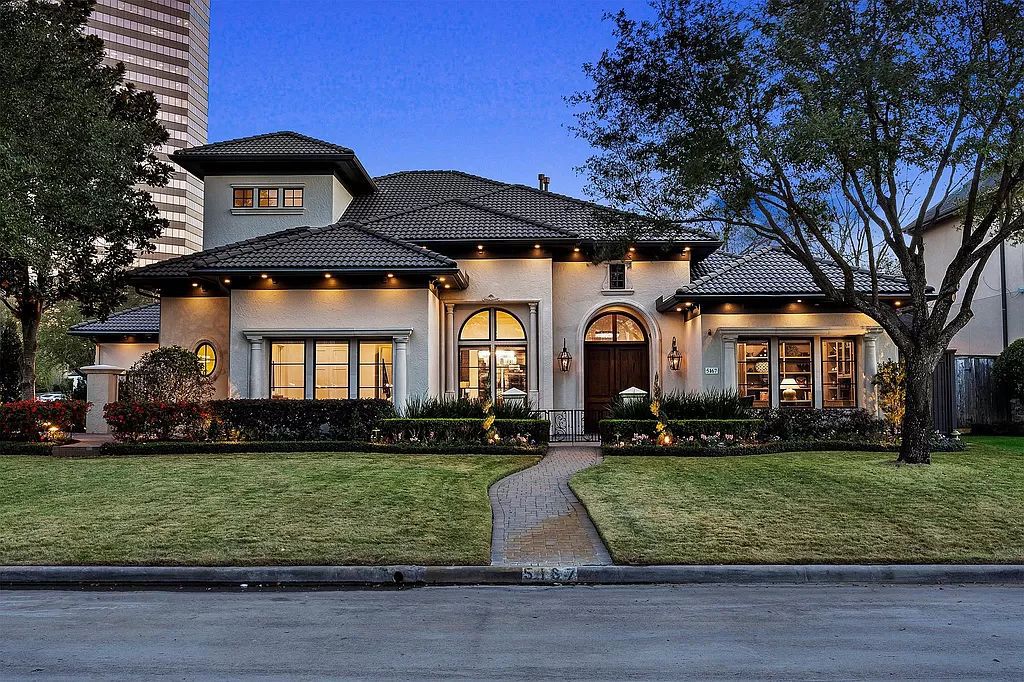 Tanglewood Gem in Houston! Renovated 4 Bedroom with Chef’s Kitchen, Pool Potential & Master Retreat listed at $1,999,000