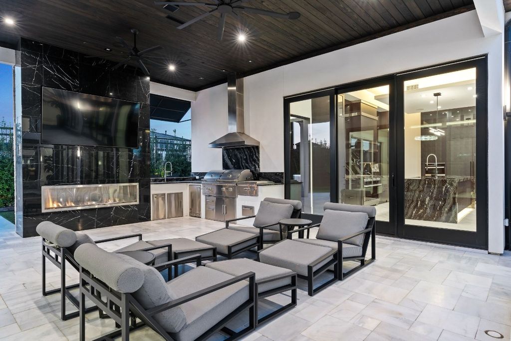 Captivating modern luxury explore the hills of kingswood for 3. 75 million 24