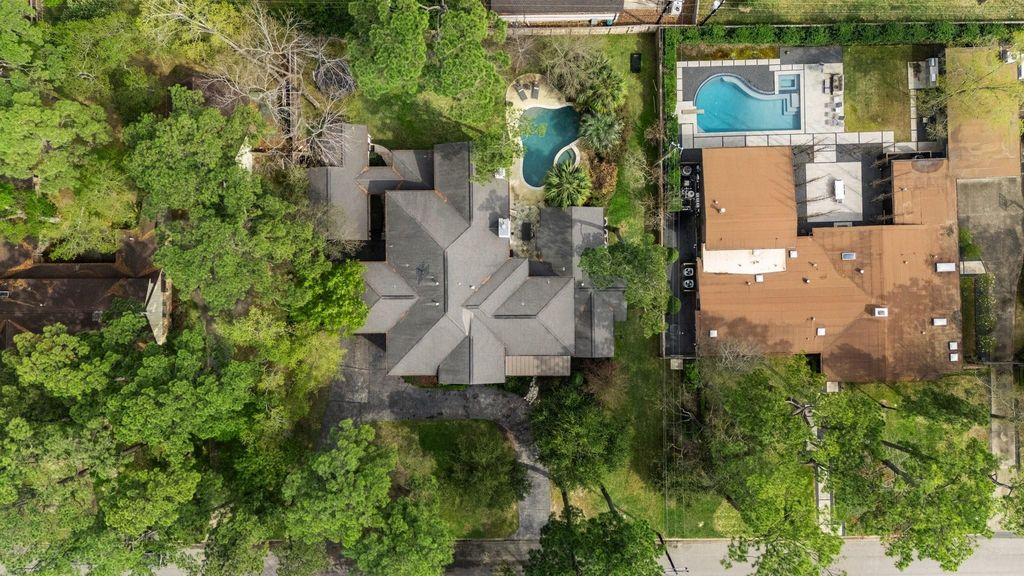 Exquisite mediterranean estate in hunters creek village hits the market at 3. 6 million 47