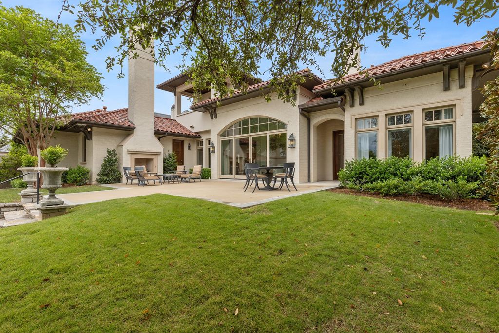 Exquisite property by brooks custom homes hits market in fort worth for 4. 7 million 38