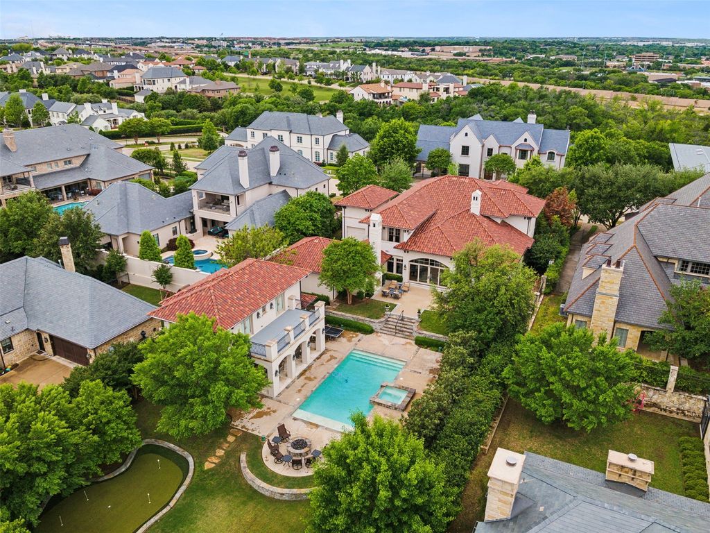 Exquisite property by brooks custom homes hits market in fort worth for 4. 7 million 40