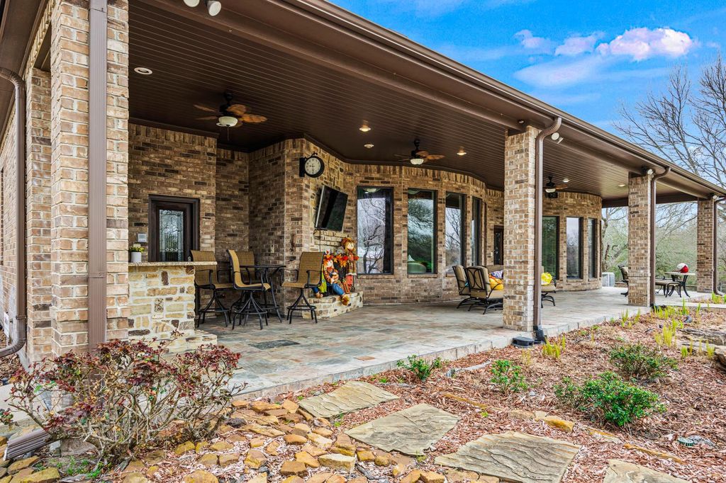 Green acres farm where rustic elegance meets modern luxury now available for 2. 3 million 38