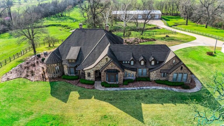 Green Acres Farm: Where Rustic Elegance Meets Modern Luxury Now Available for $2.3 Million