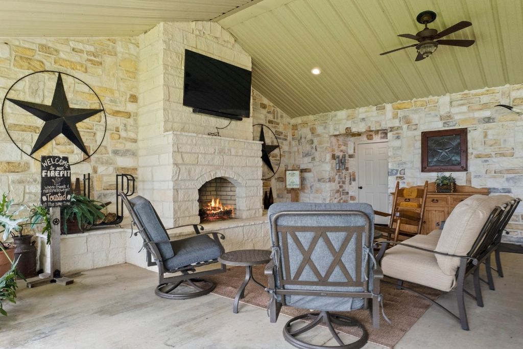 Krb ranch where luxury meets nature in east texas asks for 20 million 23