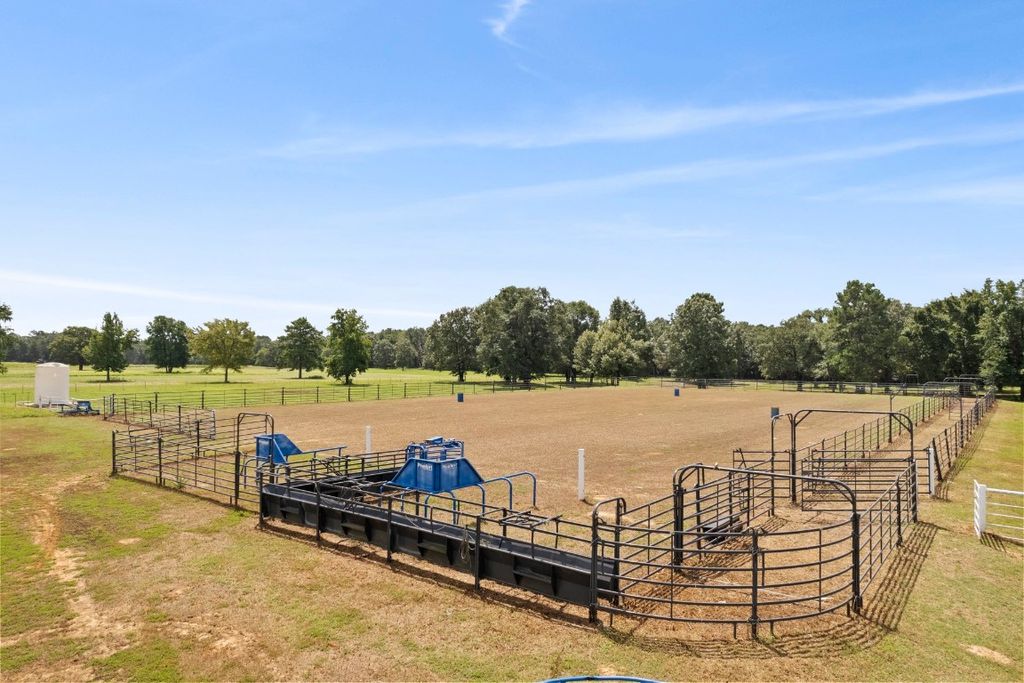 Krb ranch where luxury meets nature in east texas asks for 20 million 31