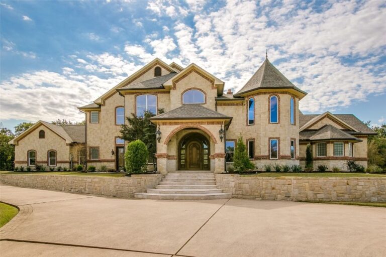 Luxurious Manor Retreat Exquisite Estate in Grapevine's Idyllic and ...