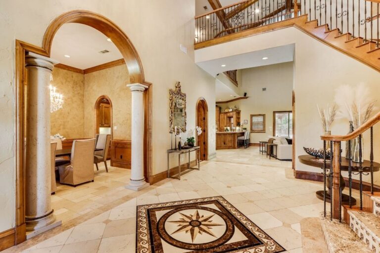 Luxurious Manor Retreat Exquisite Estate in Grapevine's Idyllic and ...