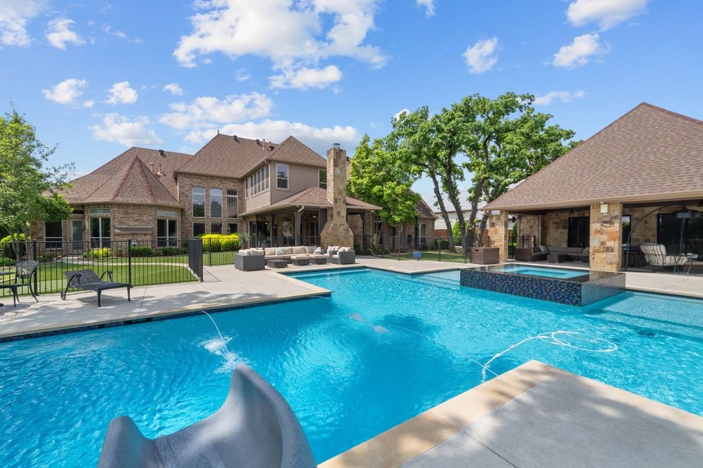 Montclair drive manor refined luxury living in colleyville offered at 4599000 26