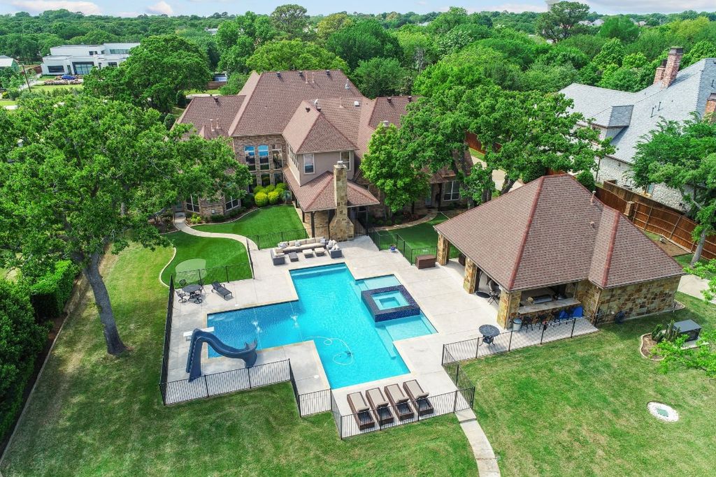 Montclair drive manor refined luxury living in colleyville offered at 4599000 7