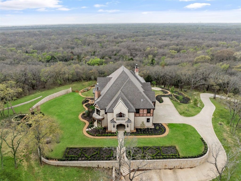 Secluded splendor luxurious retreat nestled on 34 wooded acres only an hour north of dallas offered at 5. 7 million 26