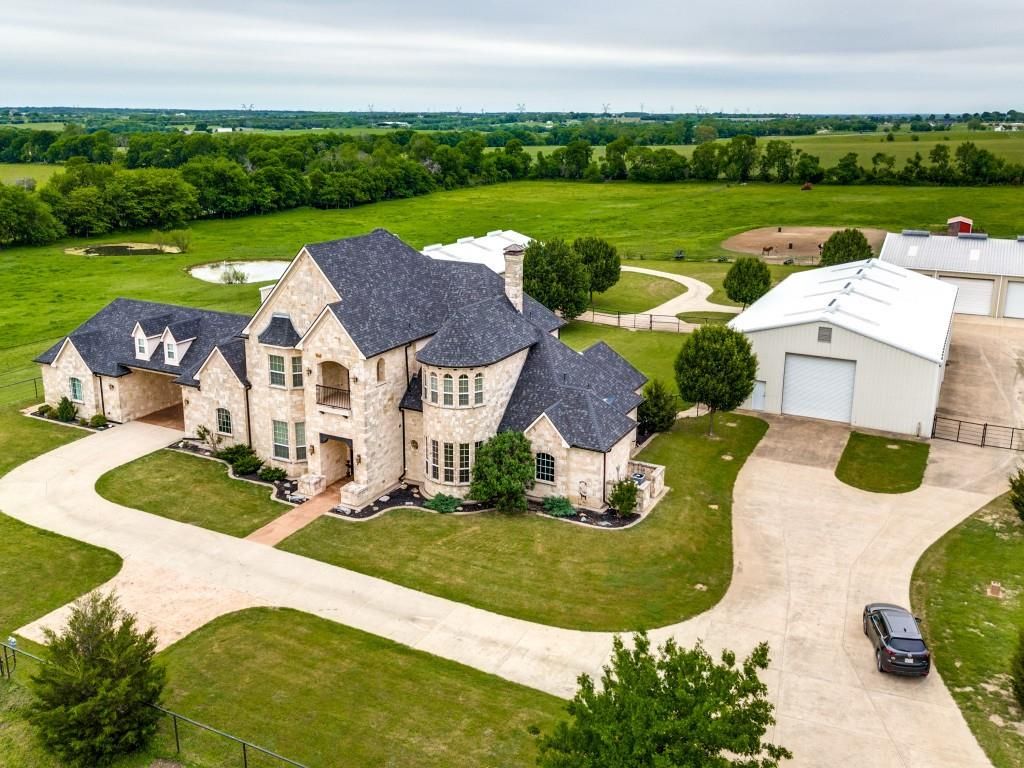 Tranquil opulence a luxurious estate on 15 acres in collin county for 2975000 2