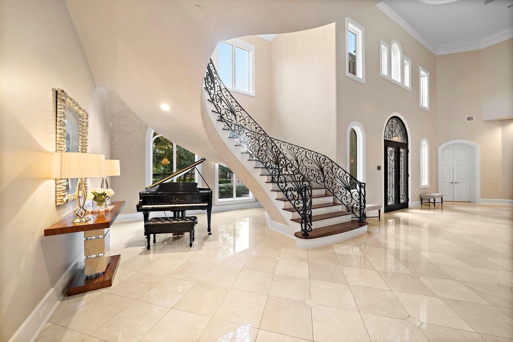 Tranquil opulence grand estate on 2 acres in hunters creek village listed at 7499000 10