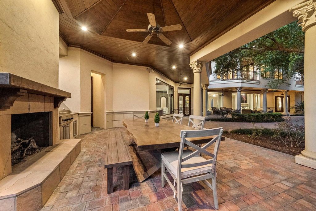 Tranquil opulence grand estate on 2 acres in hunters creek village listed at 7499000 40
