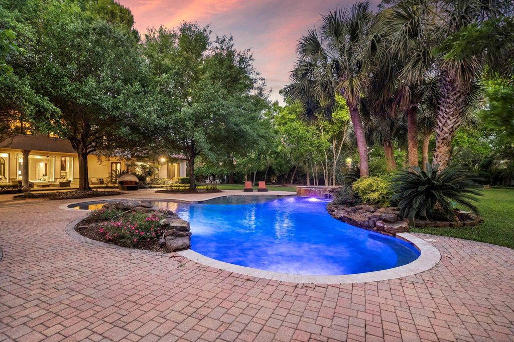 Tranquil opulence grand estate on 2 acres in hunters creek village listed at 7499000 43