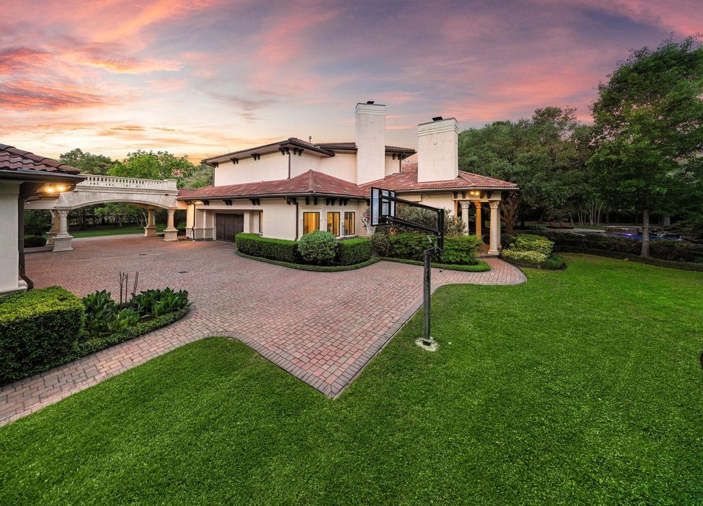 Tranquil opulence grand estate on 2 acres in hunters creek village listed at 7499000 45