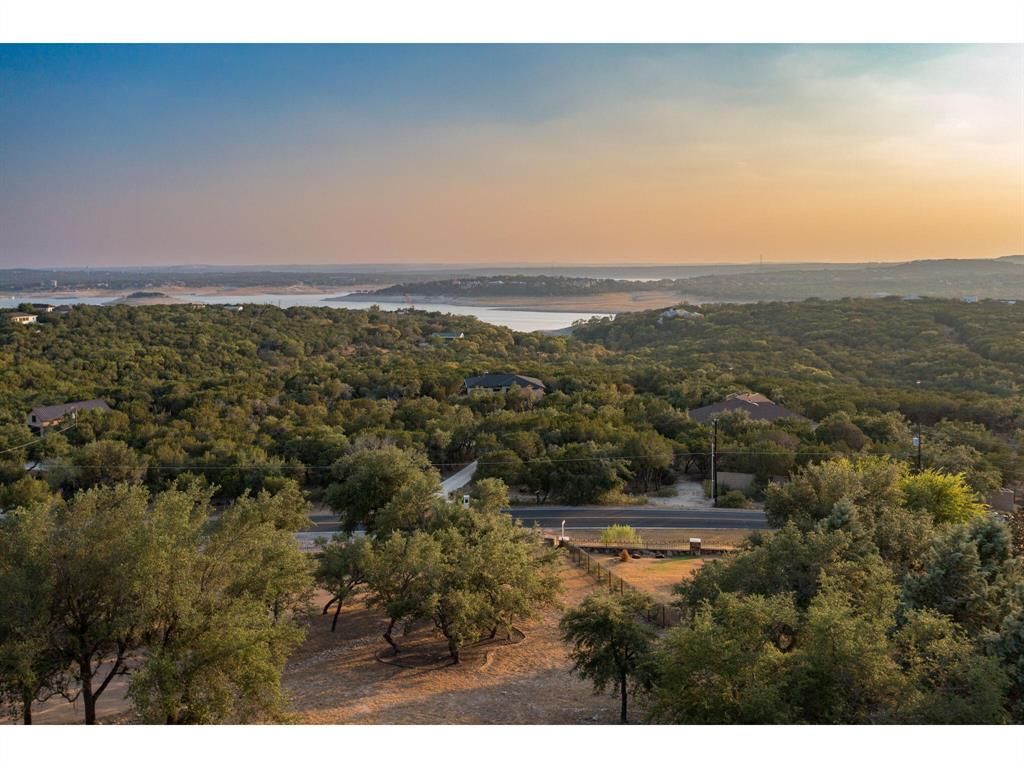 Unparalleled views luxurious estate overlooking lake travis and texas hill country offered at 2. 75 million 33
