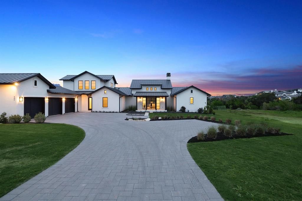 Contemporary elegance meets functional luxury in this brand new residence listed at 3295000 2