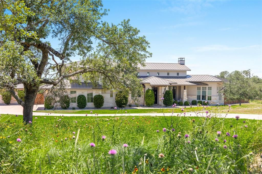 Luxurious equestrian estate in gated community listed for 2. 95 million 3