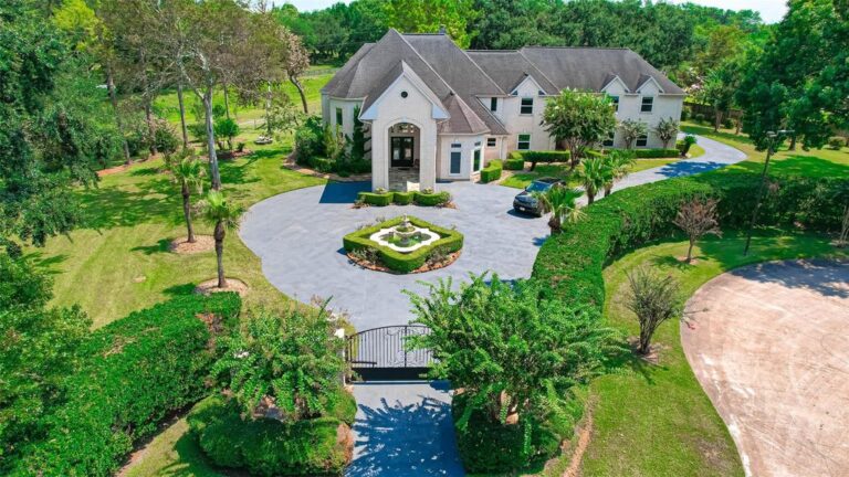 Unrivaled Luxury: A Palatial Retreat on Pristine Grounds, Offered at $2.6 Million