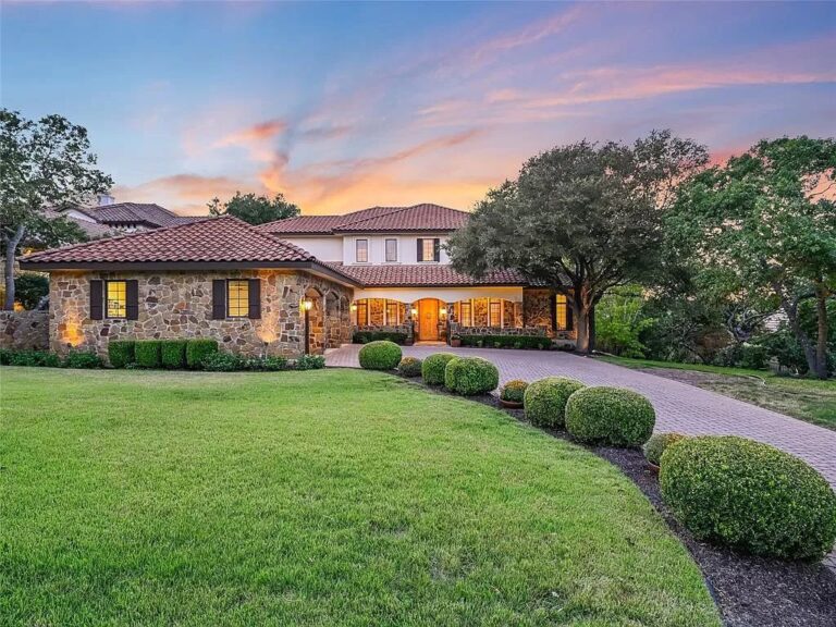 Davenport Ranch Oasis in Austin! Pool, Sport Court, Hill Country Views & Eanes ISD asks for $2,925,000