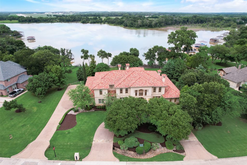 Exquisite waterfront retreat luxury living at resort on eagle mountain lake offered at 3. 25 million 2