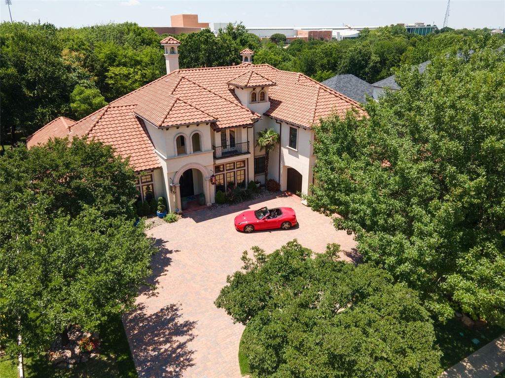 Exquisitely renovated mediterranean estate listed for 3. 2 million 3