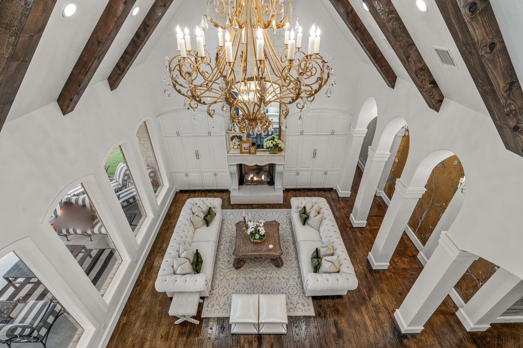 Magnificent estate offering unrivaled comfort and elegance priced at 2795 million 13