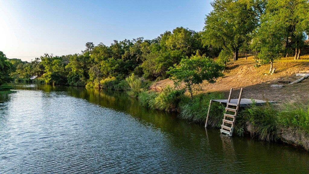 Tranquil riverside retreat 371 feet of bliss on the pedernales river for 2975000 3