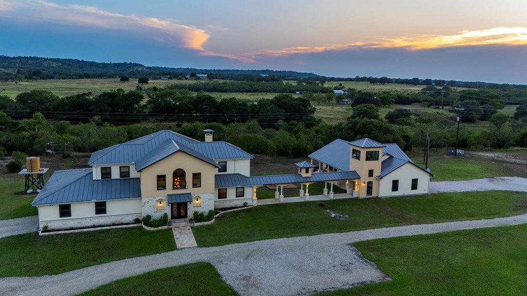 Tranquil riverside retreat 371 feet of bliss on the pedernales river for 2975000 49