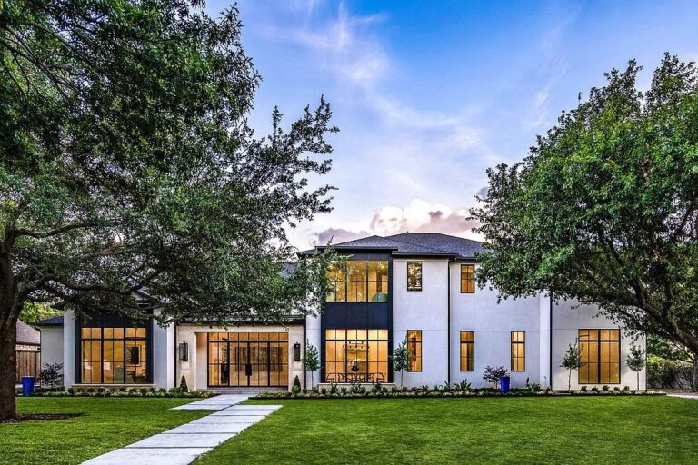 Preston Hollow Oasis in Dallas! New Build with Pool, Cabana, Guest Suite & More asks for $4,195,000