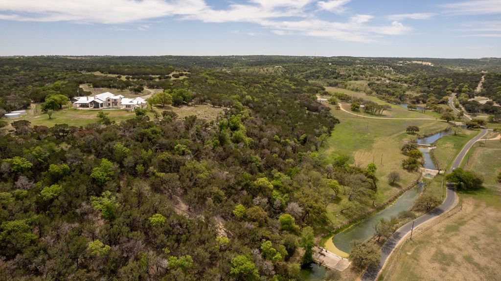 Discover the ultimate texas ranch lifestyle on this impressive 124 acre property priced at 5995000 43