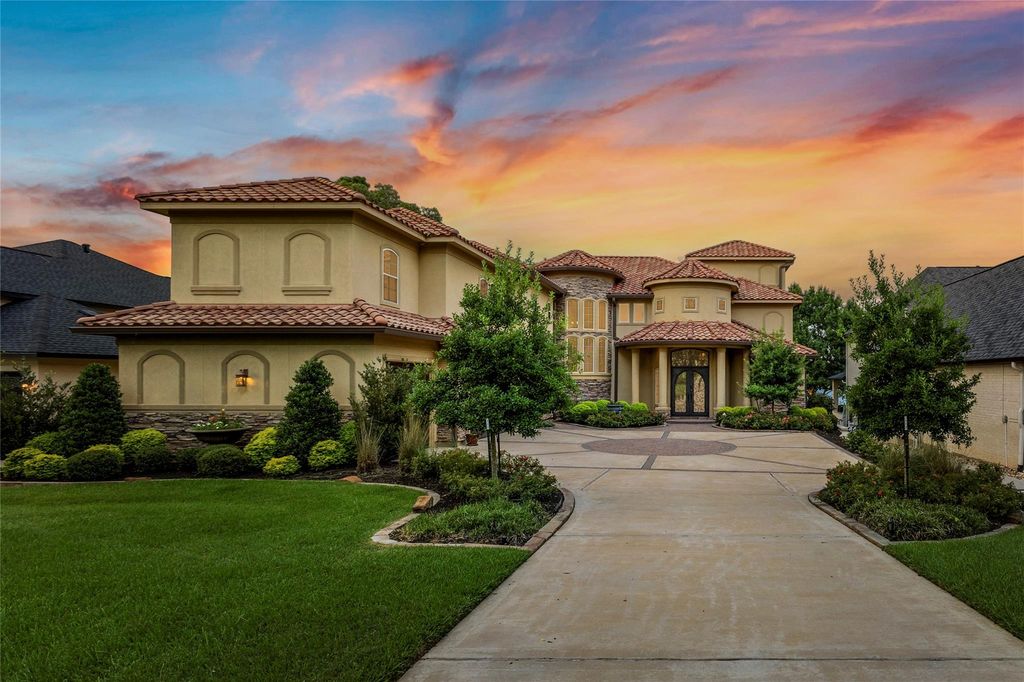 Elegant lakefront living discover this exquisite 4 story estate on lake conroe priced at 3195000 2