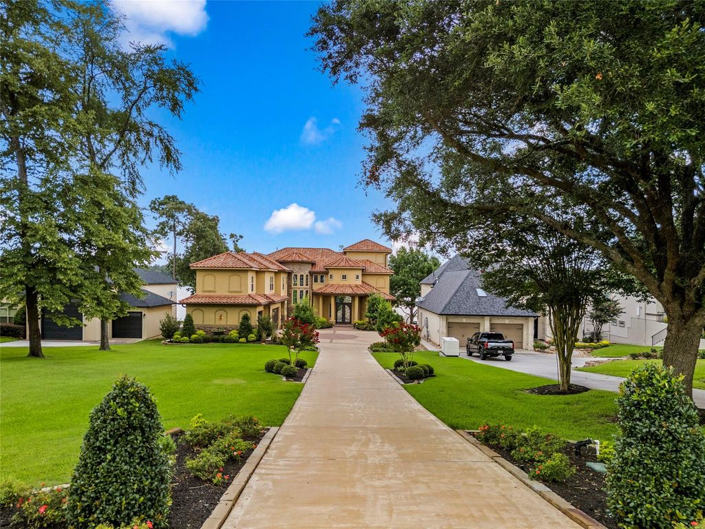 Elegant lakefront living discover this exquisite 4 story estate on lake conroe priced at 3195000 46