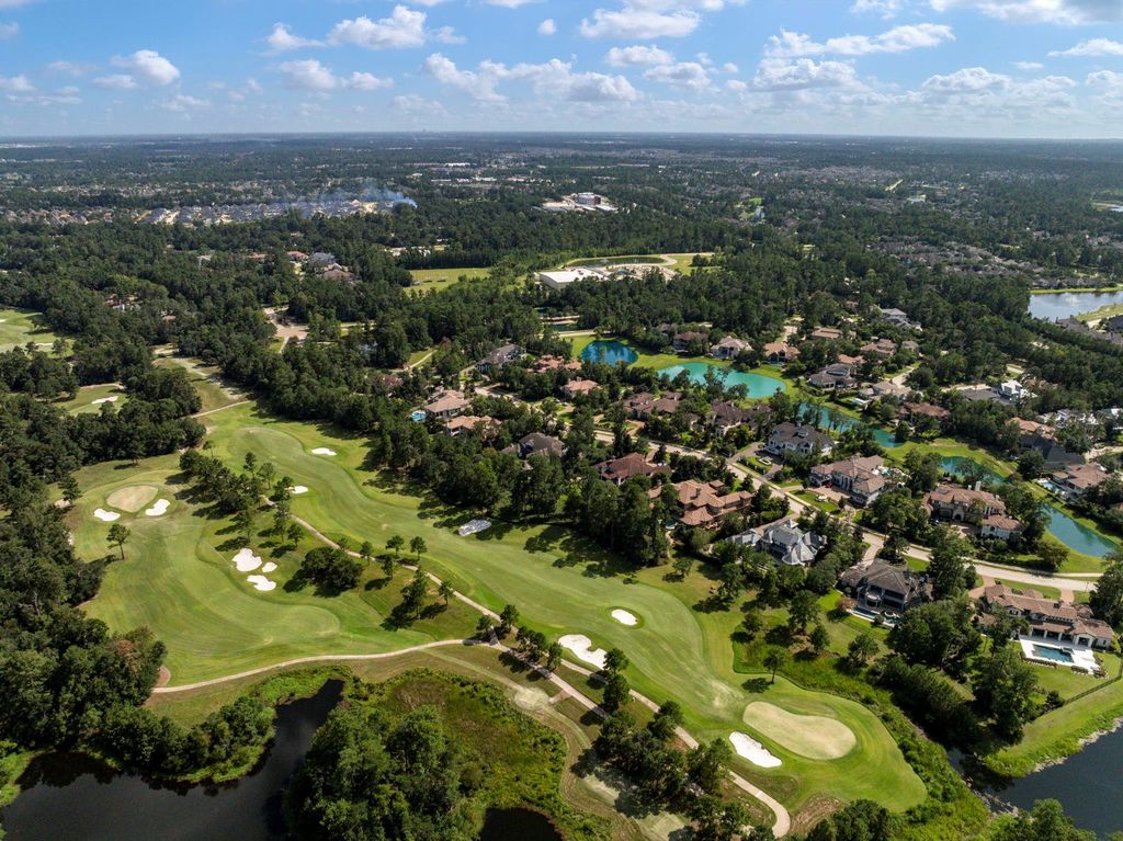 Elegant one story home with stucco stone exterior listed for 4 million 42