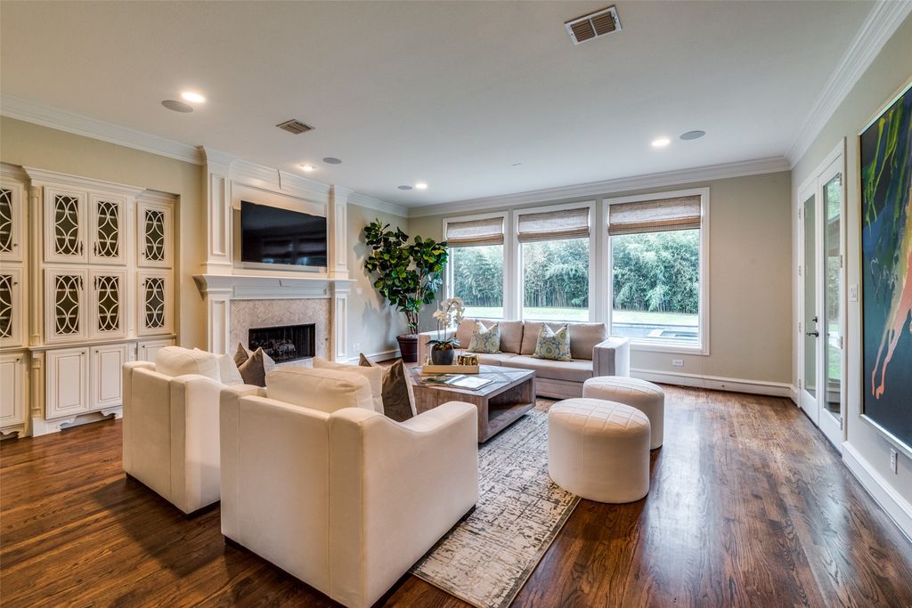 Sprawling remodeled residence abundant luxury and comfort for 3. 995 million 7