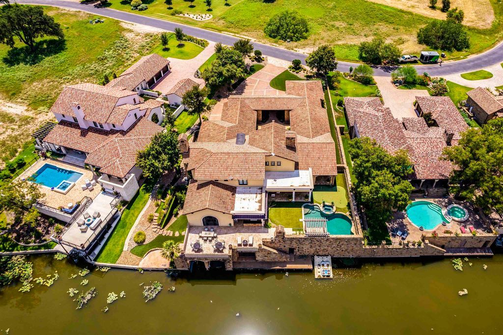 Entertainers dream lakehouse 7. 9 million for a spectacular 3 story waterfront property 2