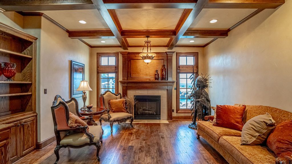 Exquisite mainbody lake granbury residence custom home by chris thomas for sale at 2996000 19