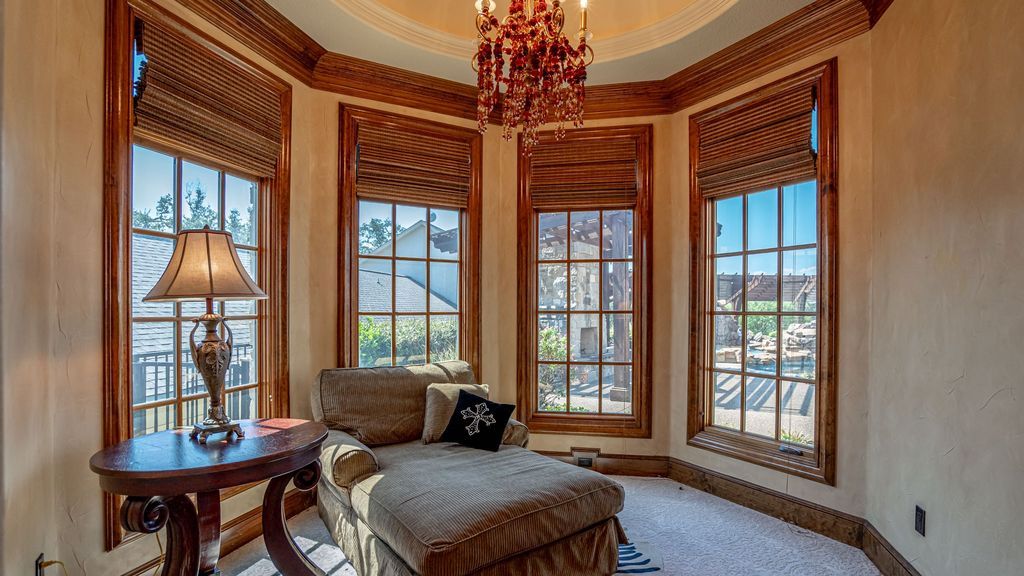 Exquisite mainbody lake granbury residence custom home by chris thomas for sale at 2996000 26