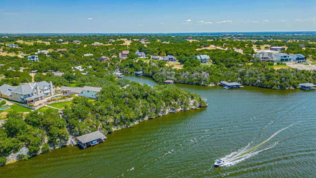 Exquisite mainbody lake granbury residence custom home by chris thomas for sale at 2996000 40