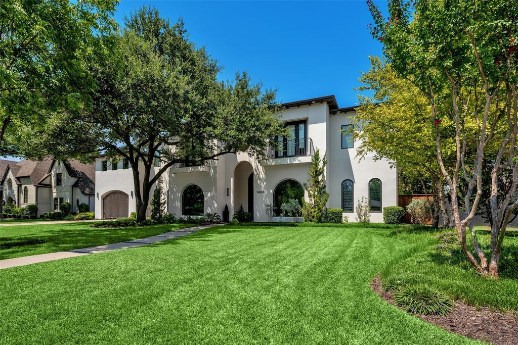 Preston hollow elegance modern mediterranean home with open layout and entertaining amenities for sale at 3. 15 million 33