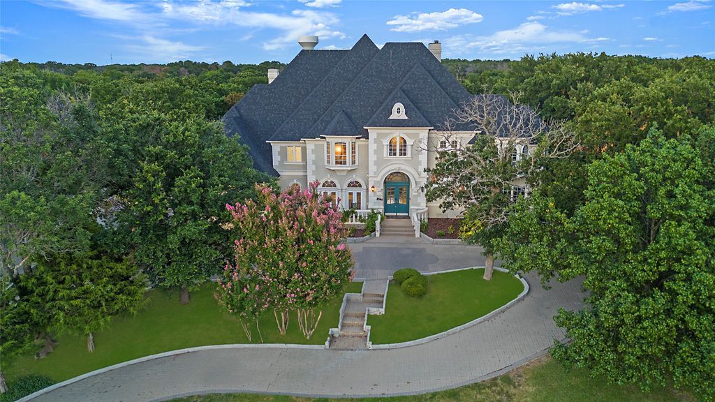 Renovated Tour 18 Estate: Luxury Living with 2 Acres of Golf Course Serenity for $2,399,000