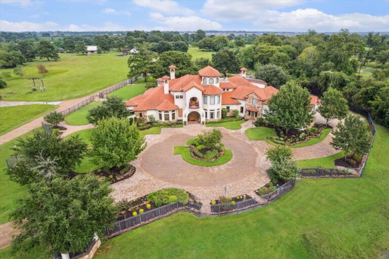 Luxurious Mediterranean Estate Set on Almost 6 Unrestricted Acres in Tomball, Priced at $5.5 Million