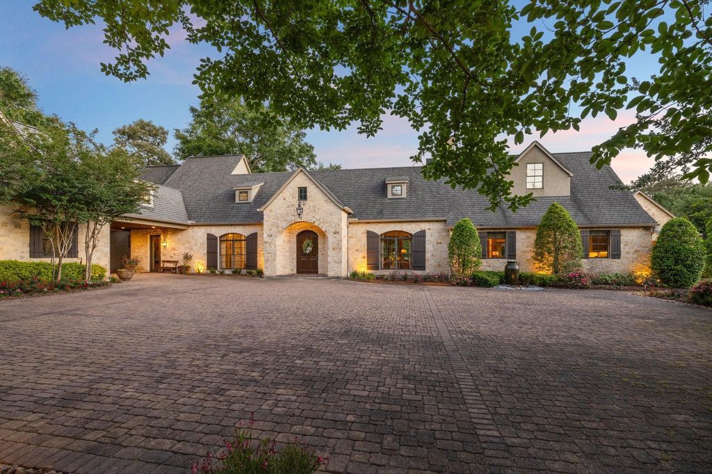 Stunning entertainers dream home on 12 acres listed for 2. 95 million 7