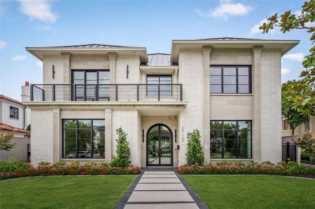 Breathtaking masterpiece nestled in the prestigious heart of river oaks listed for 5995000 48