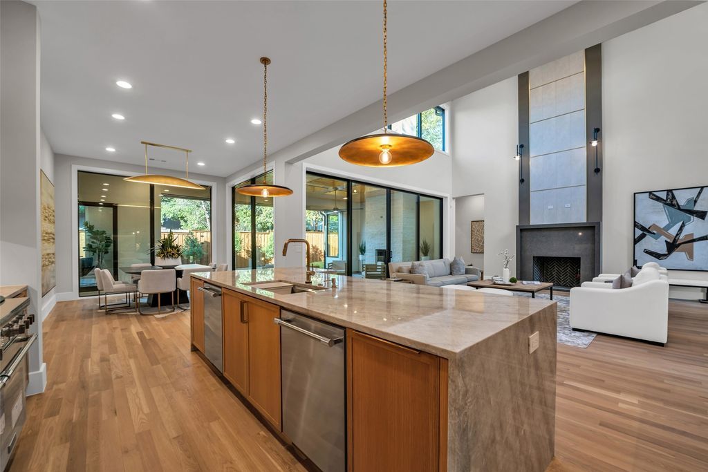 Elegant mid century style estate with clean lines and modern amenities asking 4. 395 million 14