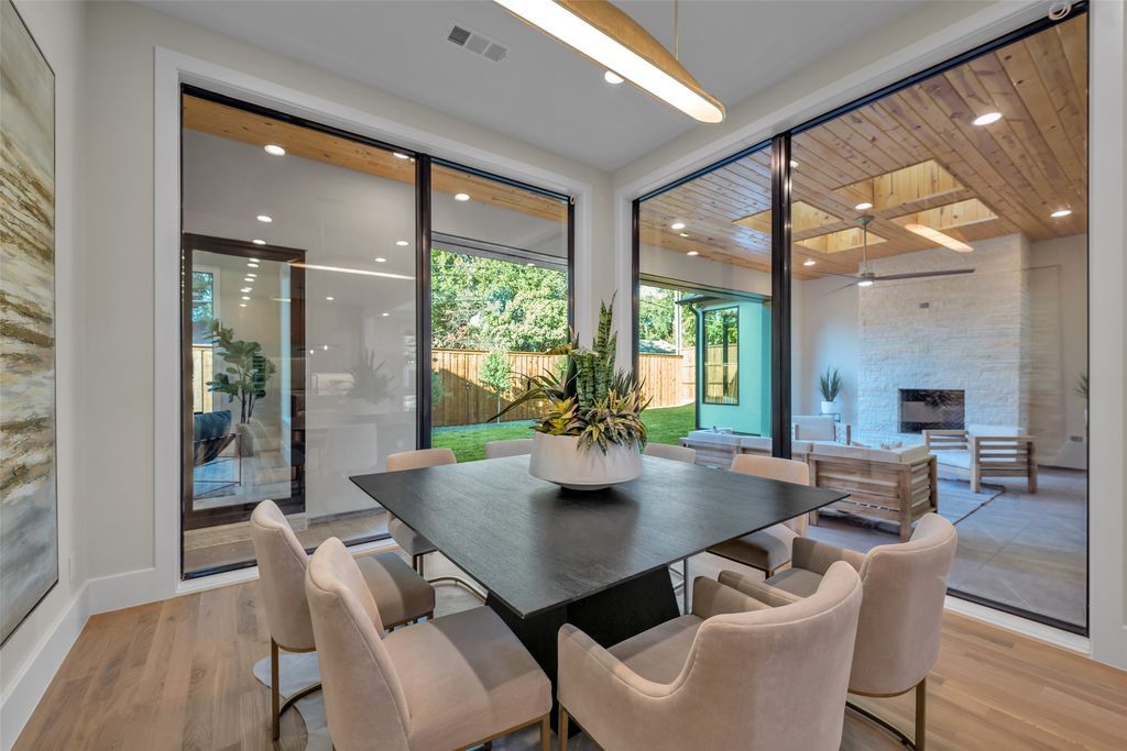 Elegant mid century style estate with clean lines and modern amenities asking 4. 395 million 17