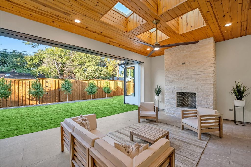 Elegant mid century style estate with clean lines and modern amenities asking 4. 395 million 36