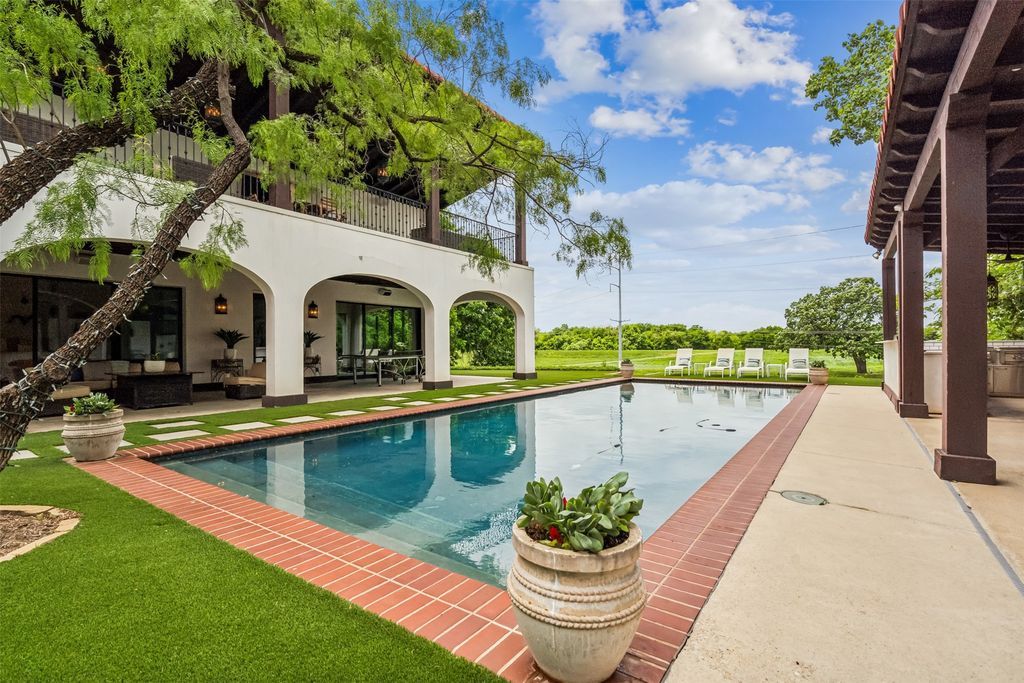 Exquisite spanish hacienda overlooking the trinity river quality construction and luxurious amenities for 4. 85 million 30