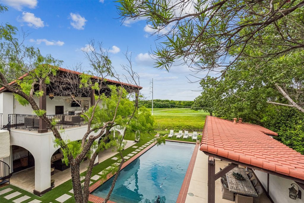 Exquisite spanish hacienda overlooking the trinity river quality construction and luxurious amenities for 4. 85 million 36