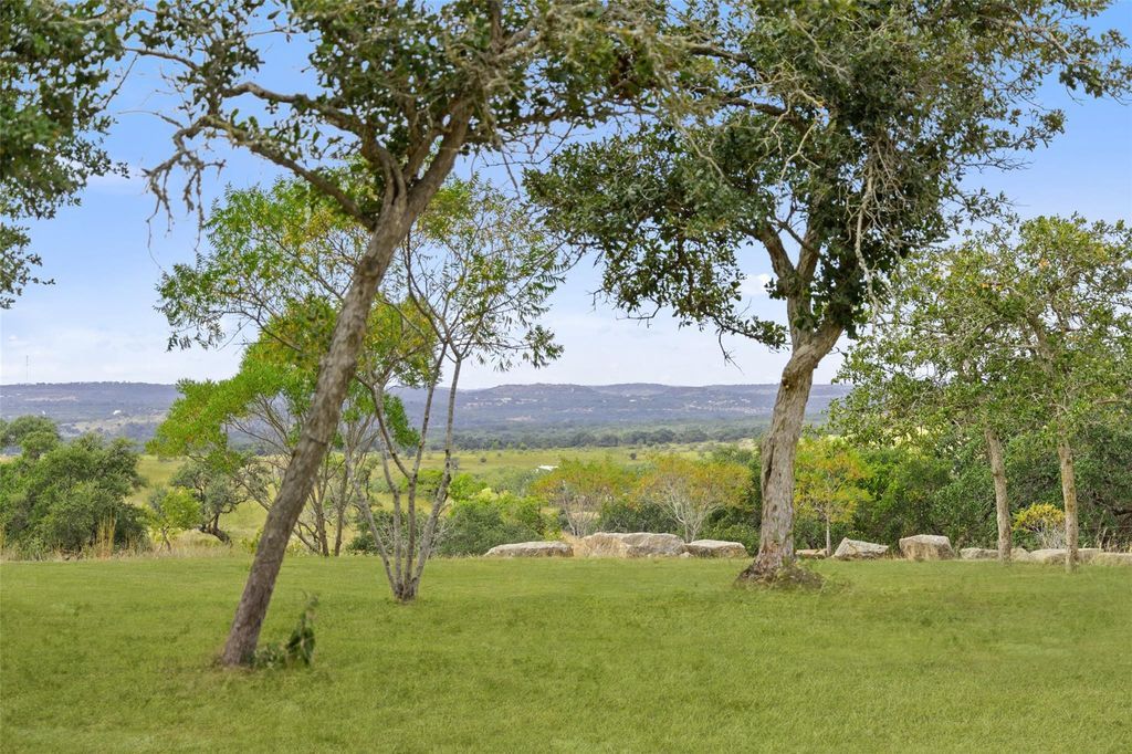 La colina ranchita – a hilltop gem with expansive views and endless charm listed at 2 24